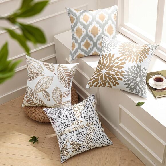 NWOT Phantoscope Set of 4 Pillow Covers - Picture 1 of 8